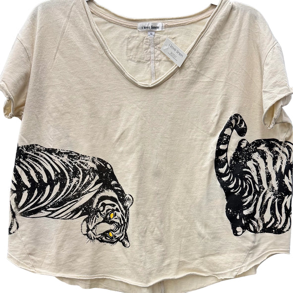EYE OF THE TIGER GRAPHIC TEE